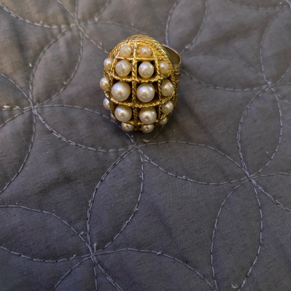 Vintage Avon ring - Picture 3 of 4